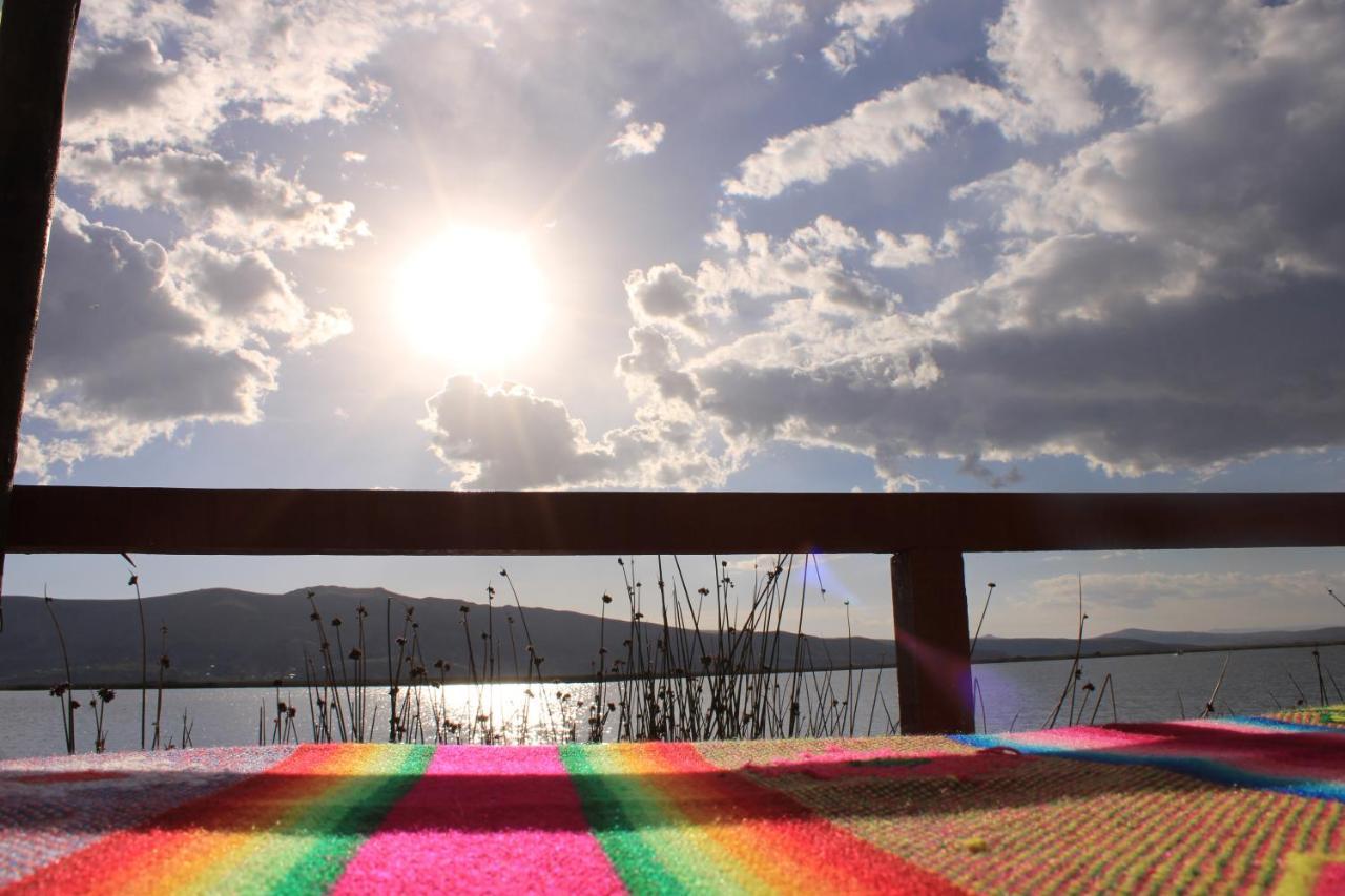Titicaca Aruntawi Lodge Peru プーノ エクステリア 写真